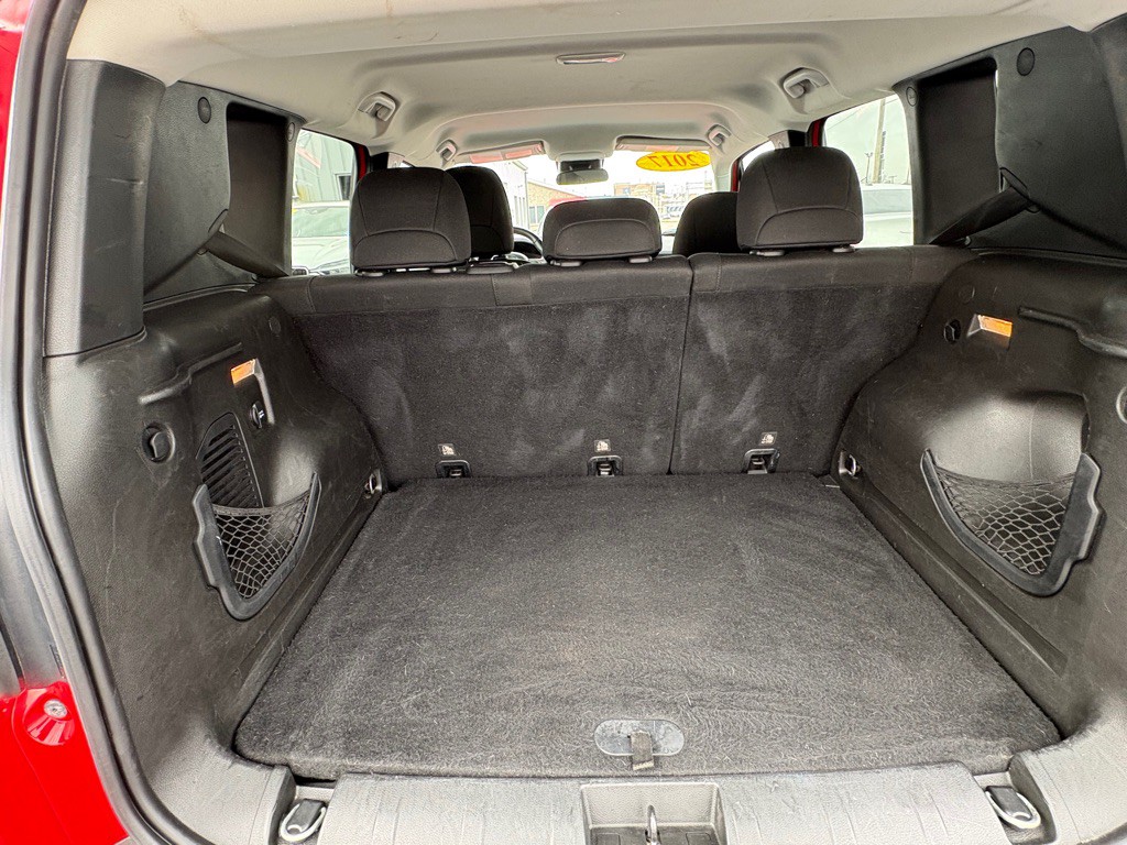 2017 Jeep Renegade Image 13