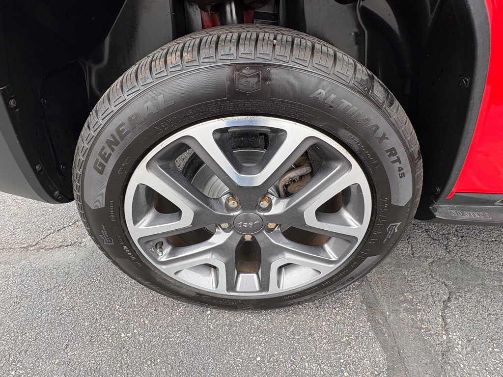 2017 Jeep Renegade Image 19