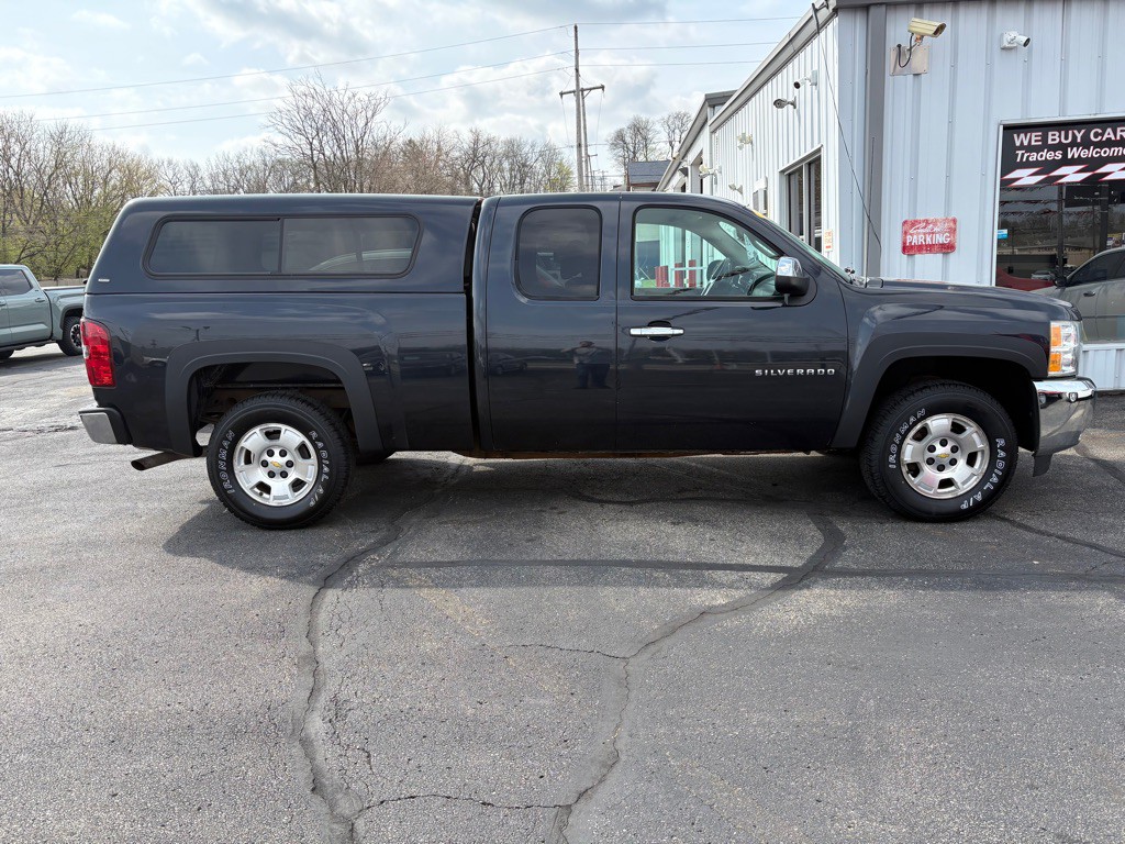 2013 Chevrolet Silverado 1500 Image 2