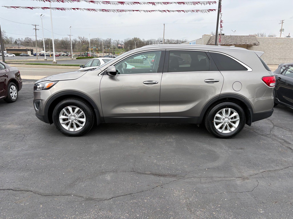 2016 Kia Sorento Image 5