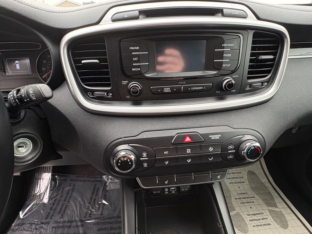 2016 Kia Sorento Image 9