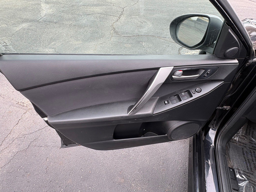 2010 Mazda Mazda3 Image 8