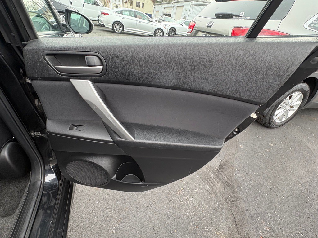 2010 Mazda Mazda3 Image 14
