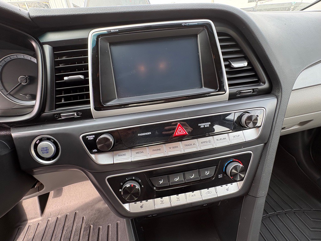 2018 Hyundai Sonata Image 10
