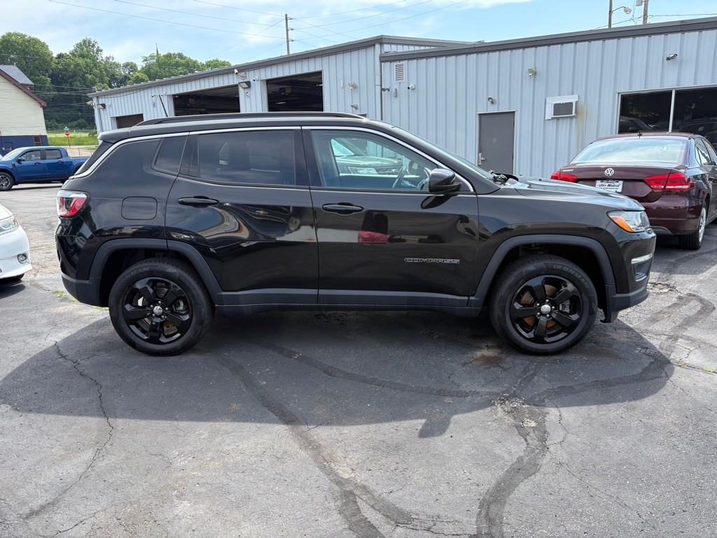 2019 Jeep Compass Image 2