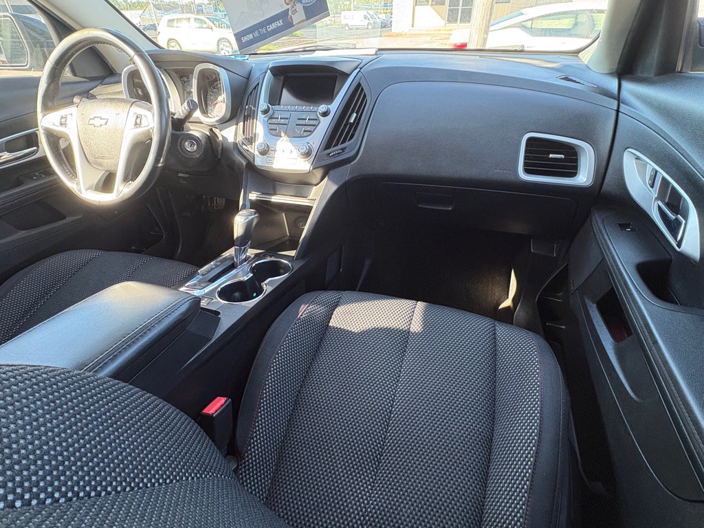 2017 Chevrolet Equinox Image 17