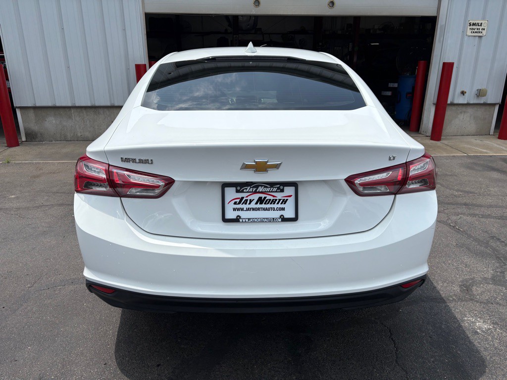2022 Chevrolet Malibu Image 4