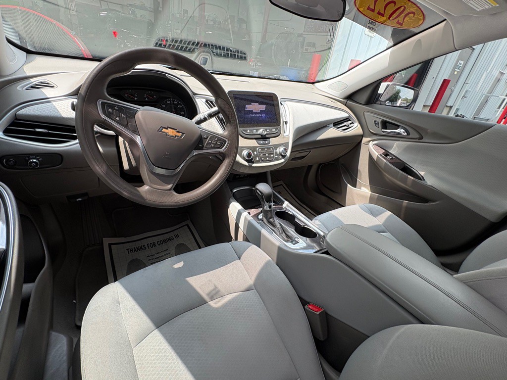 2022 Chevrolet Malibu Image 10