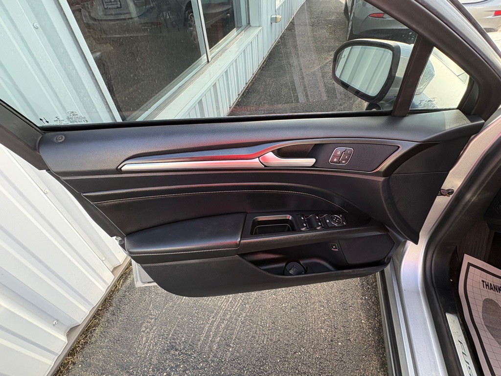 2020 Ford Fusion Image 7