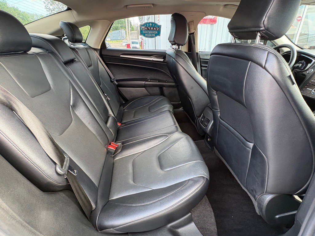 2020 Ford Fusion Image 16