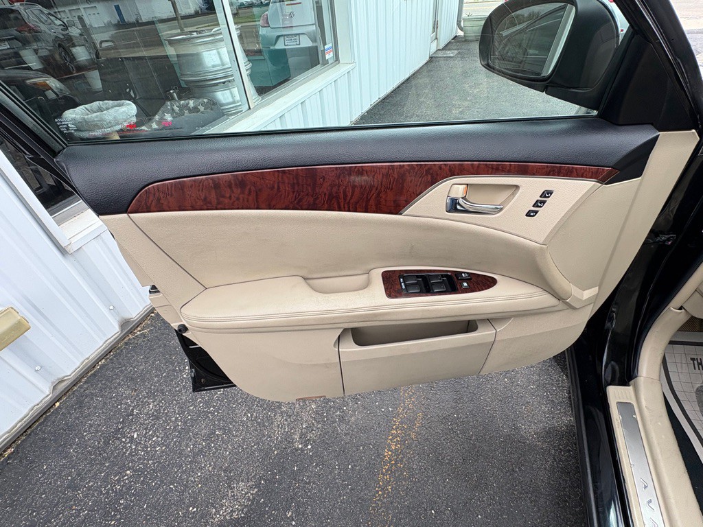 2011 Toyota Avalon Image 7