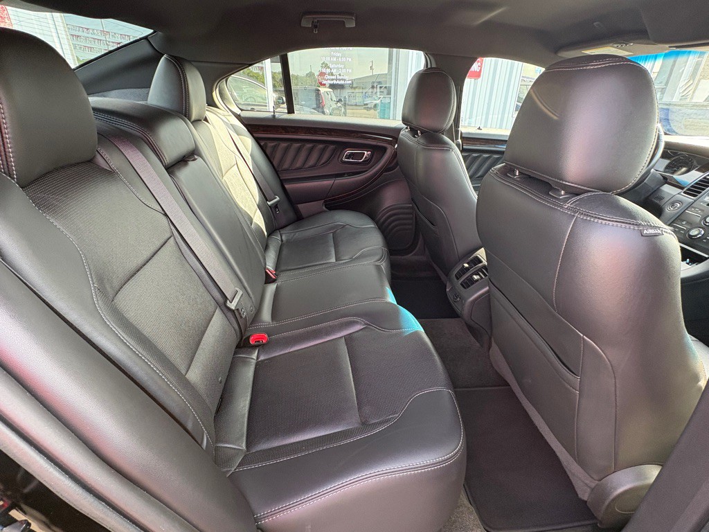 2014 Ford Taurus Image 15