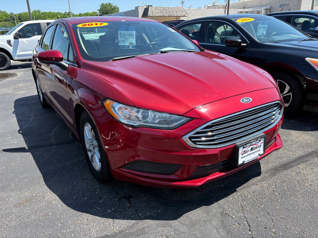 2017 Ford Fusion Image 1