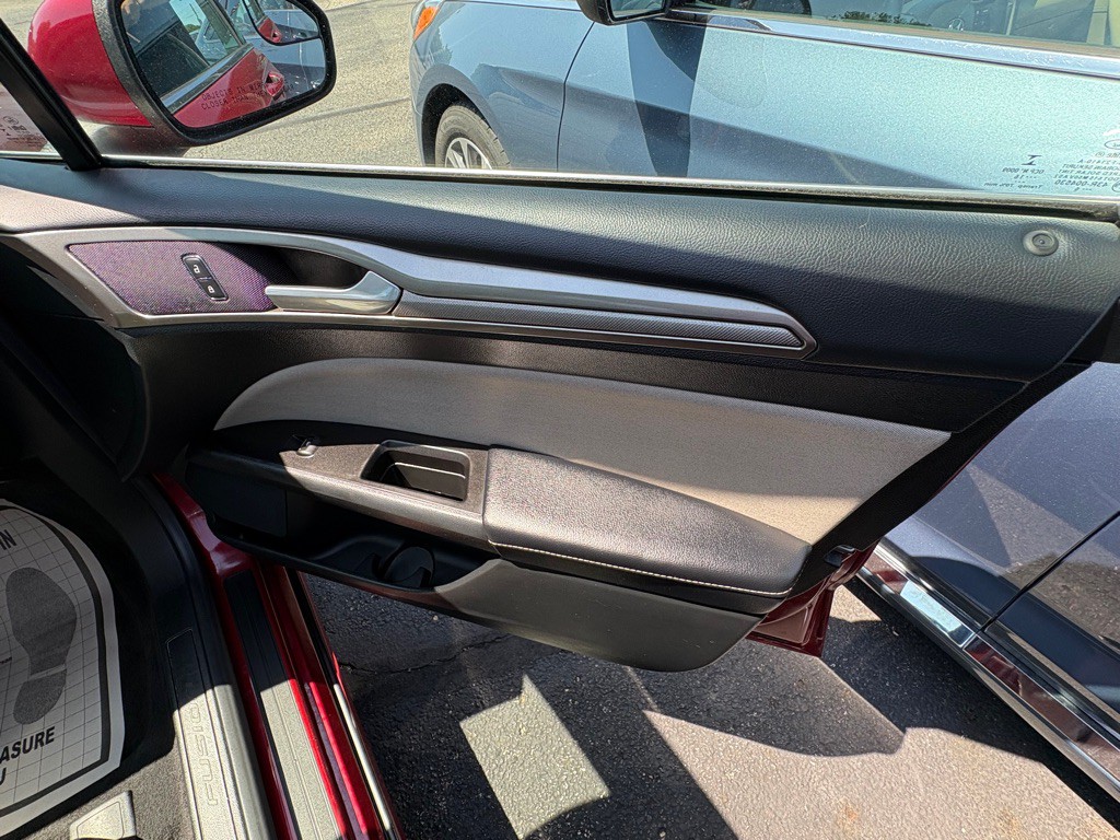 2017 Ford Fusion Image 15