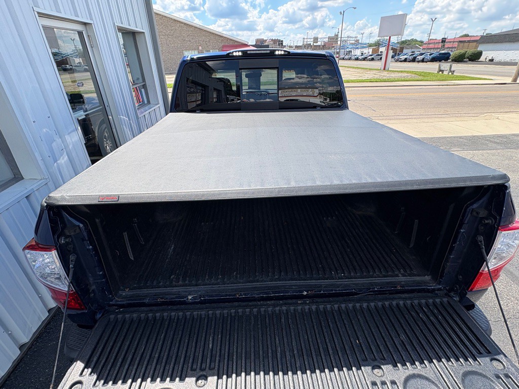 2018 Nissan Titan Image 14
