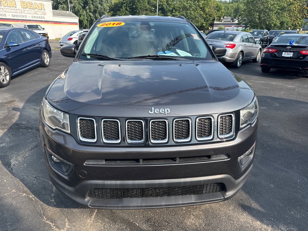 2018 Jeep Compass Image 2