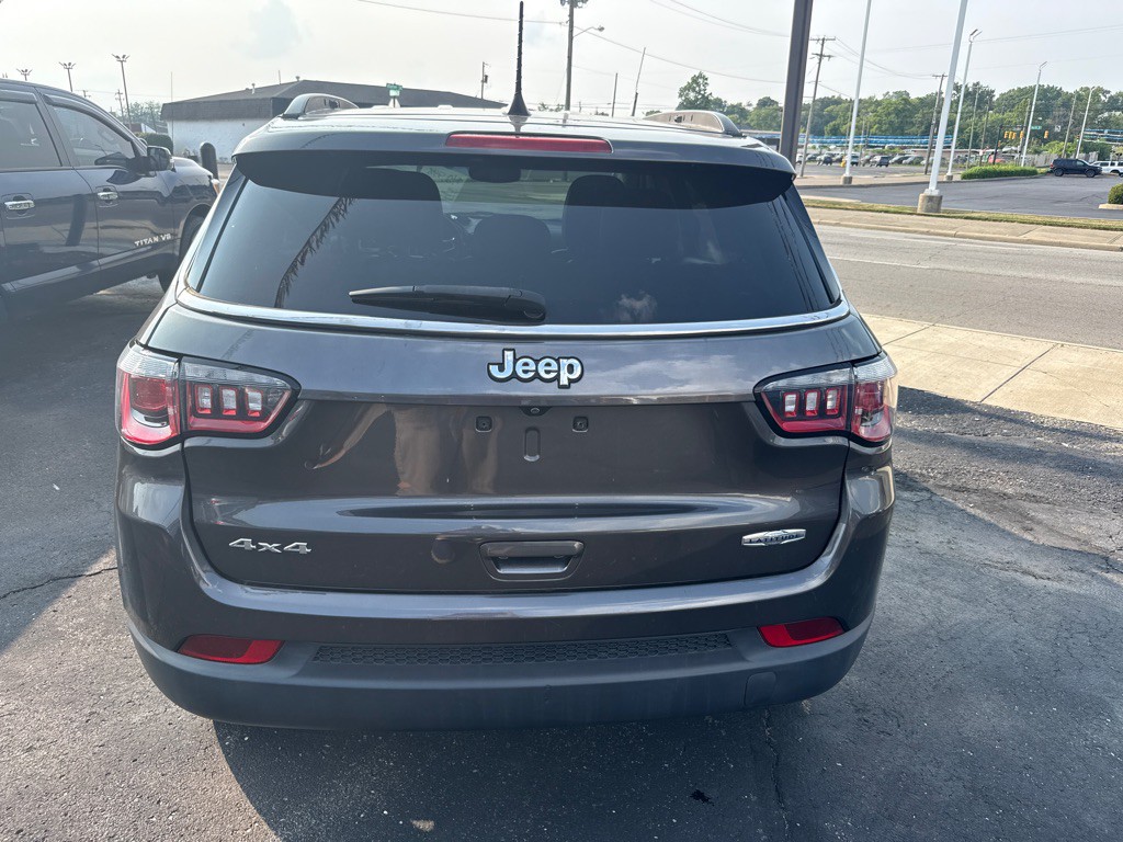 2018 Jeep Compass Image 6