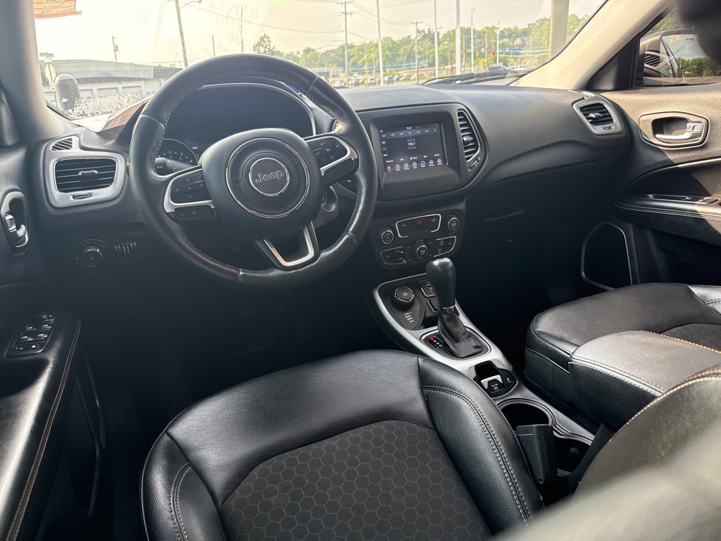 2018 Jeep Compass Image 11