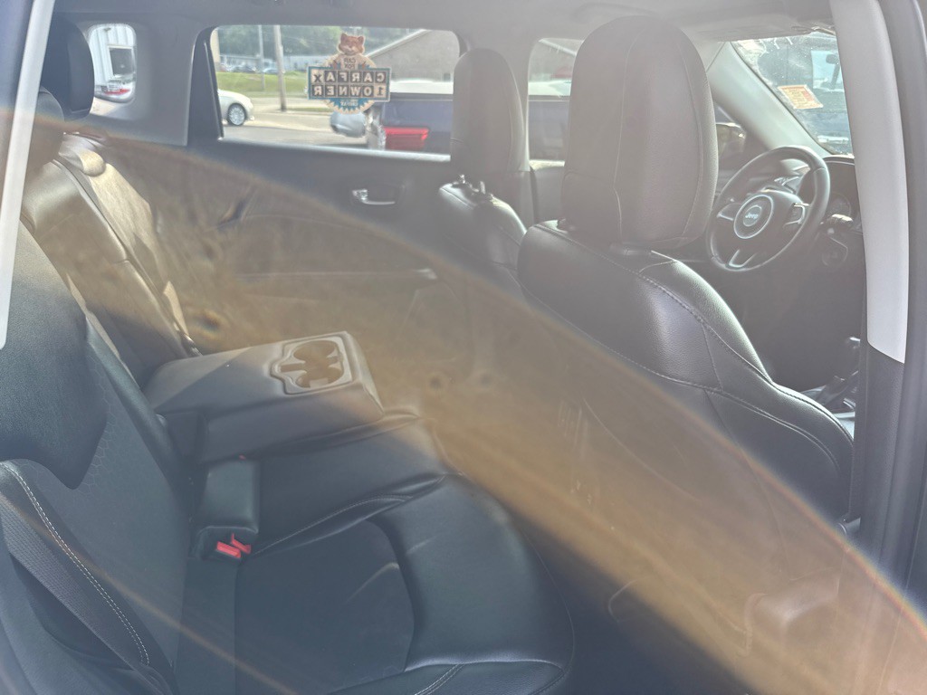 2018 Jeep Compass Image 15