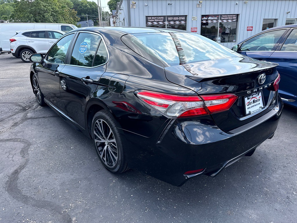 2018 Toyota Camry Image 4