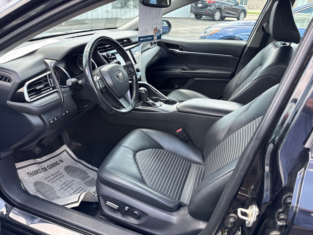 2018 Toyota Camry Image 10