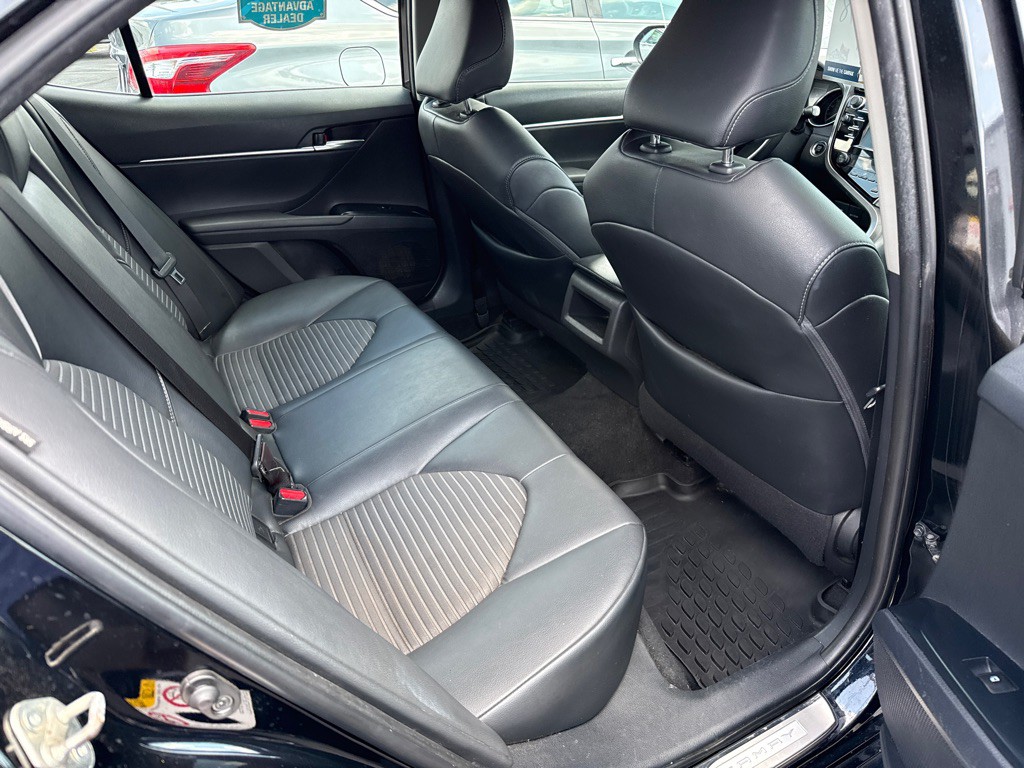 2018 Toyota Camry Image 11