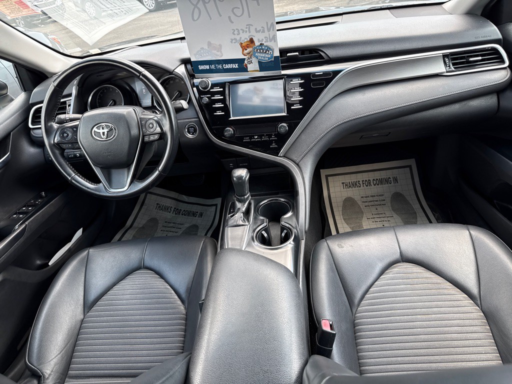 2018 Toyota Camry Image 12
