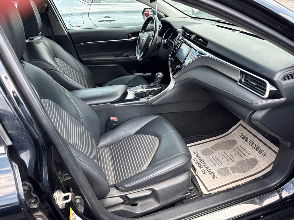 2018 Toyota Camry Image 13