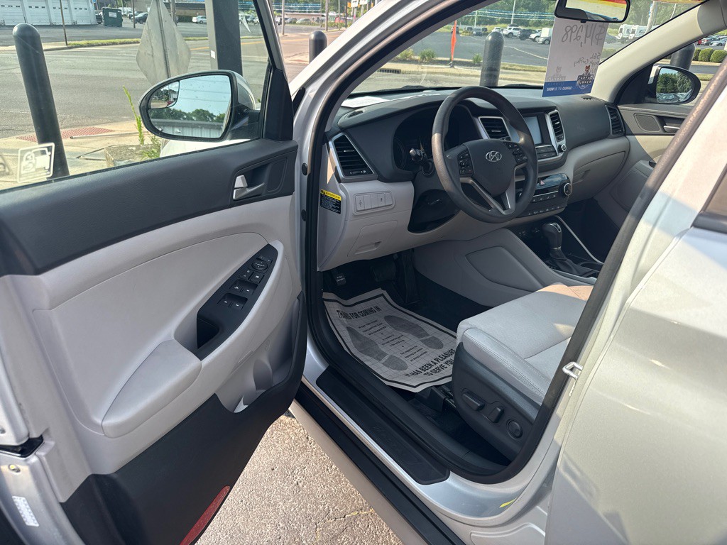 2018 Hyundai Tucson Image 12