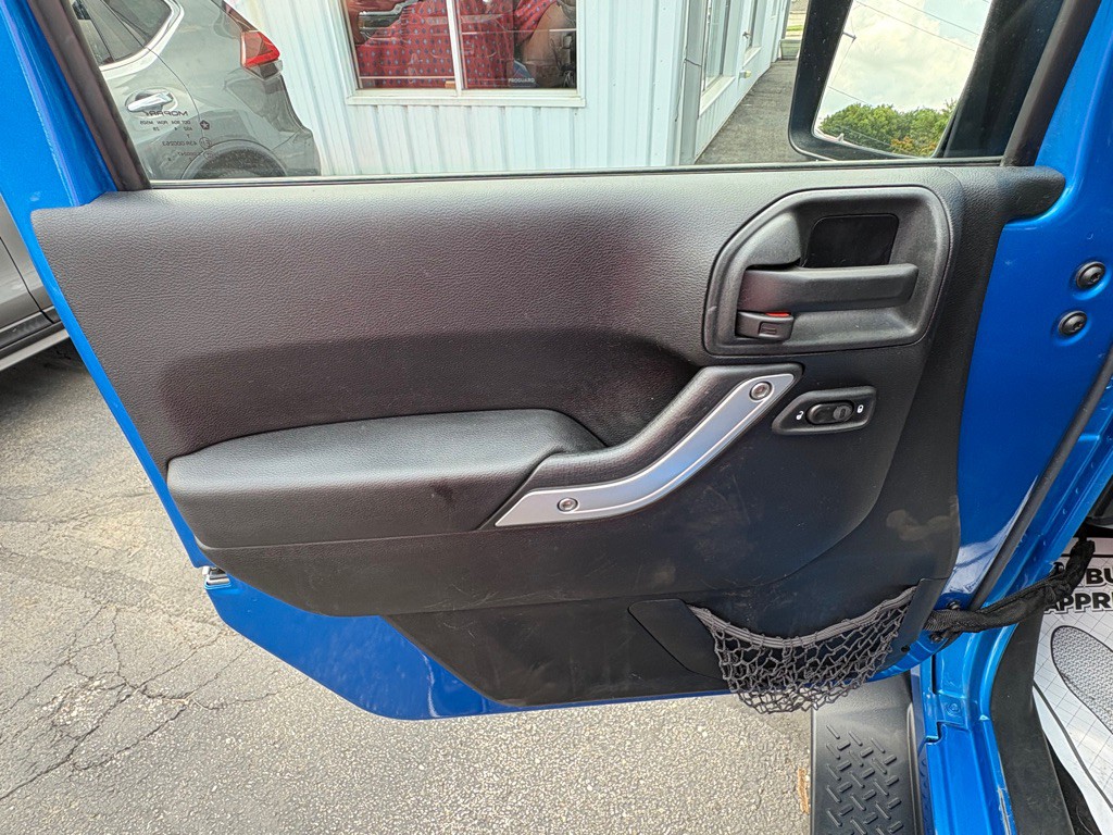 2015 Jeep Wrangler Image 8
