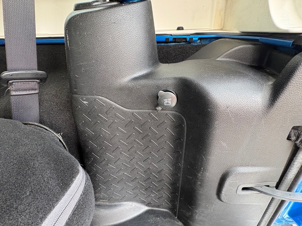 2015 Jeep Wrangler Image 14