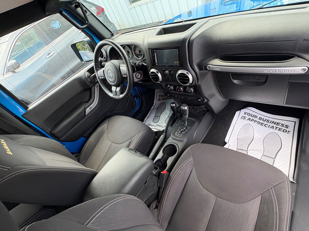2015 Jeep Wrangler Image 19