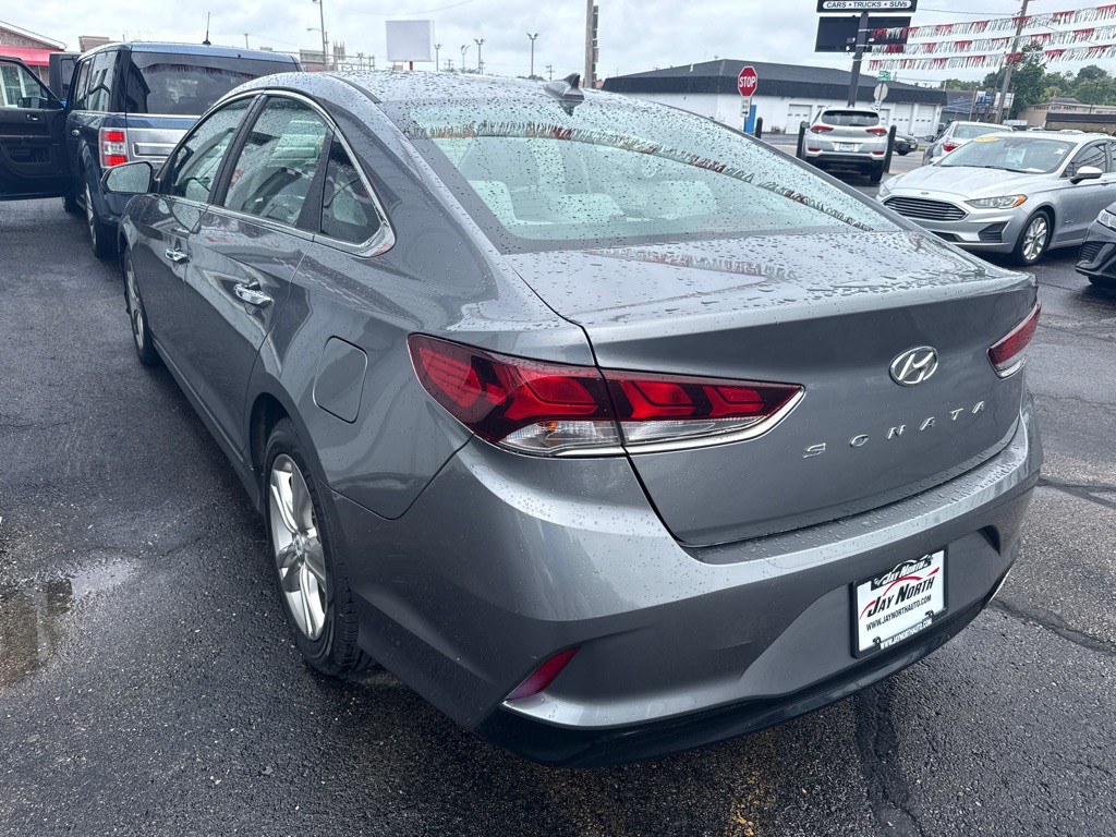 2018 Hyundai Sonata Image 4