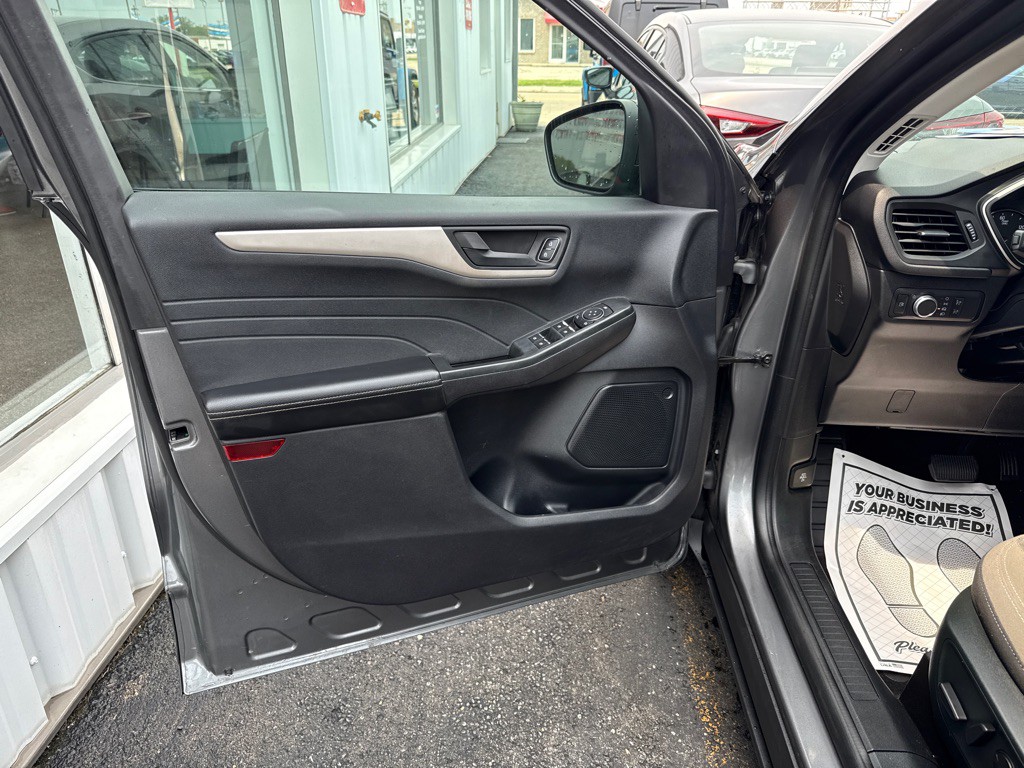 2022 Ford Escape Image 8