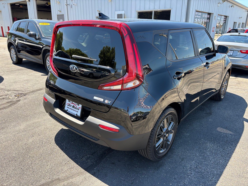 2021 Kia Soul Image 3