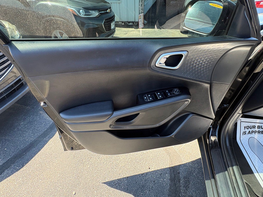 2021 Kia Soul Image 7