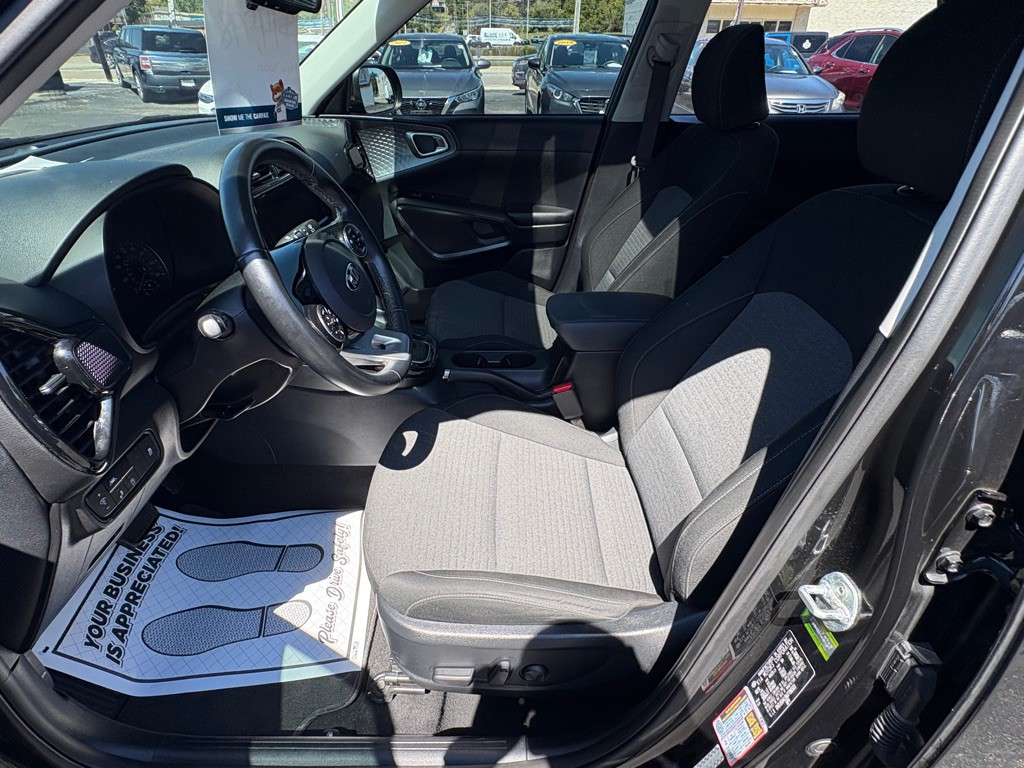 2021 Kia Soul Image 8
