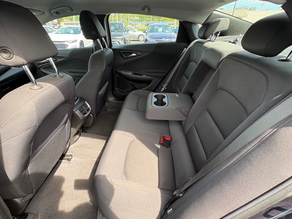 2023 Chevrolet Malibu Image 12