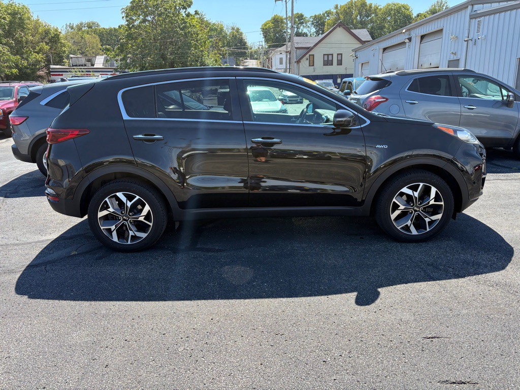 2022 Kia Sportage Image 2