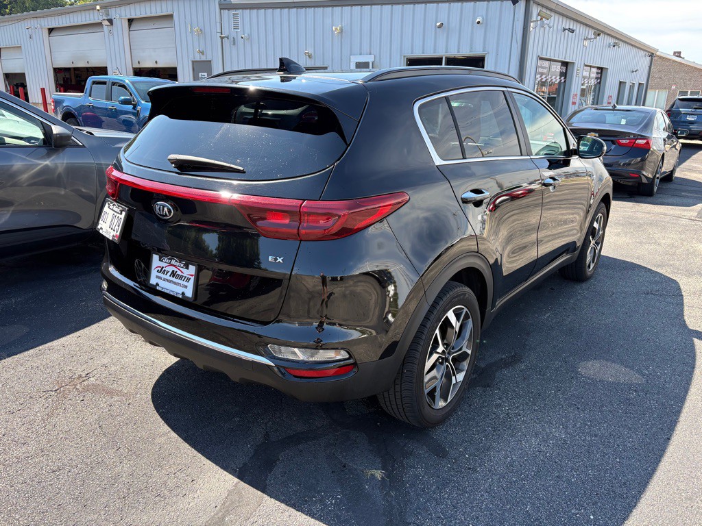2022 Kia Sportage Image 3