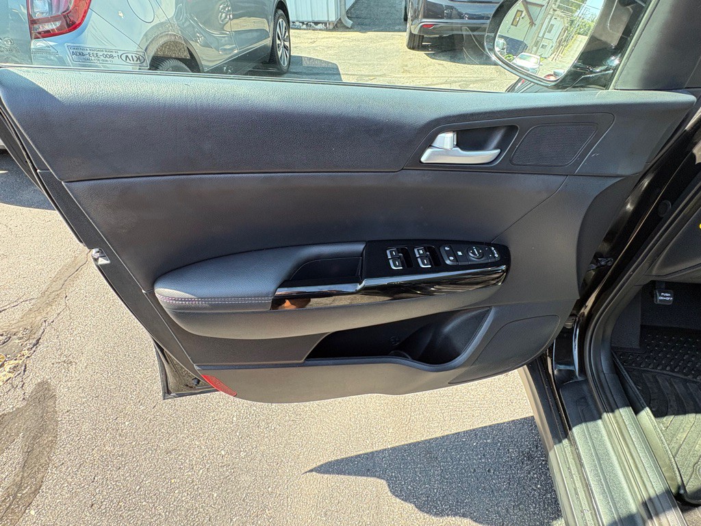 2022 Kia Sportage Image 8