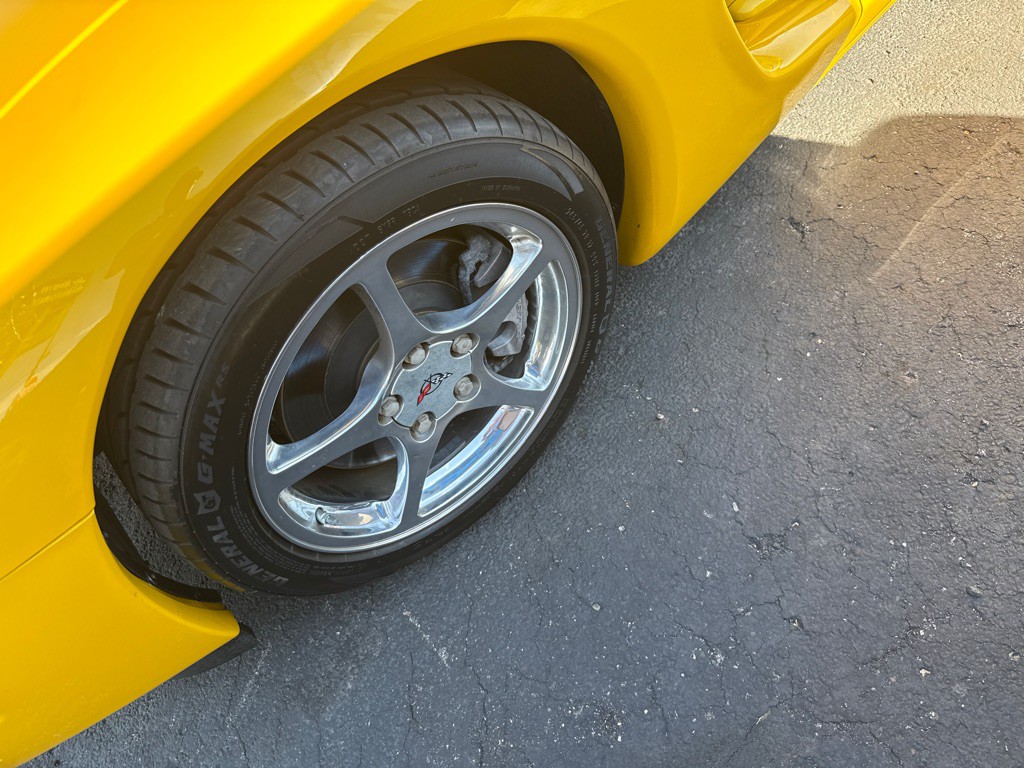 2000 Chevrolet Corvette Image 4