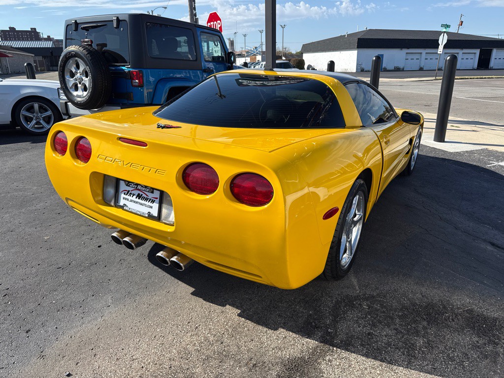 2000 Chevrolet Corvette Image 7