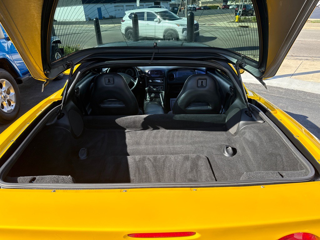 2000 Chevrolet Corvette Image 9