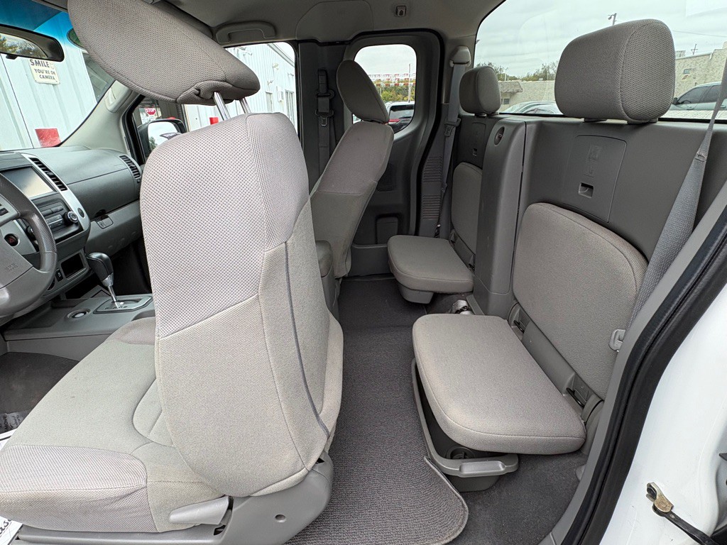 2021 Nissan Frontier Image 13