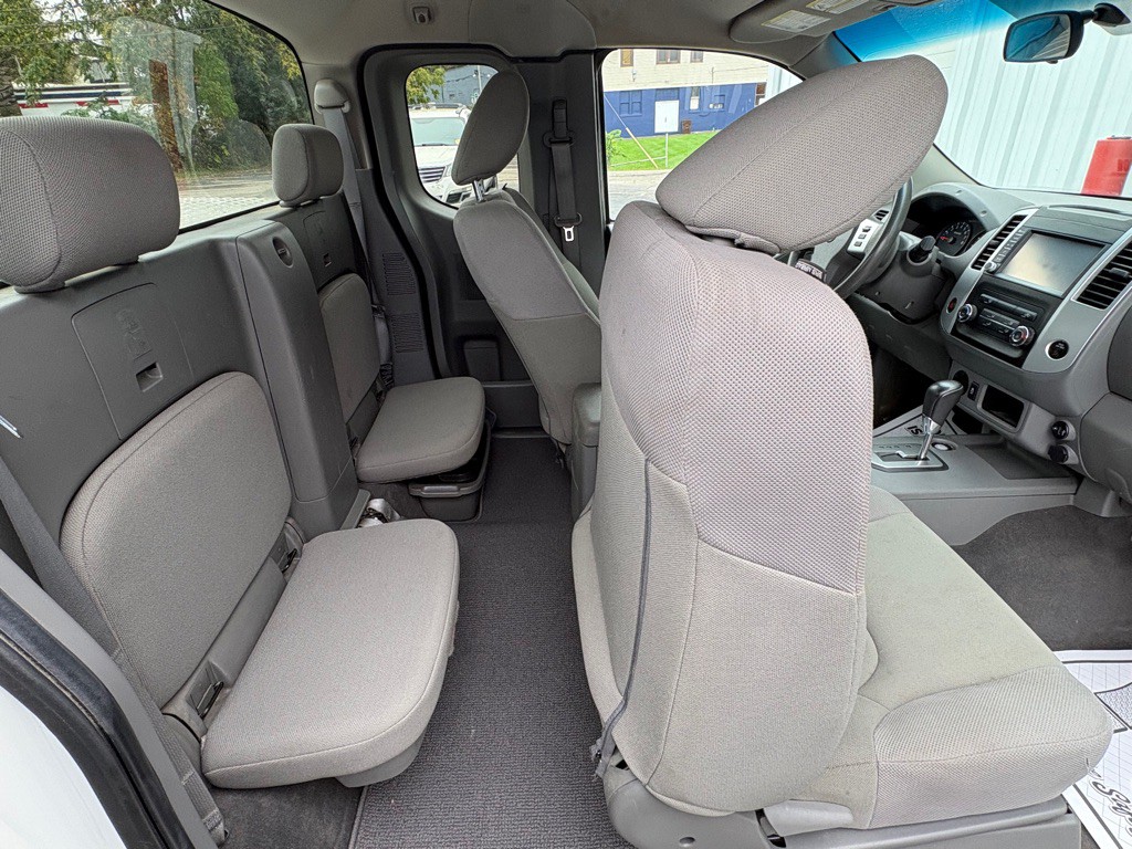2021 Nissan Frontier Image 14