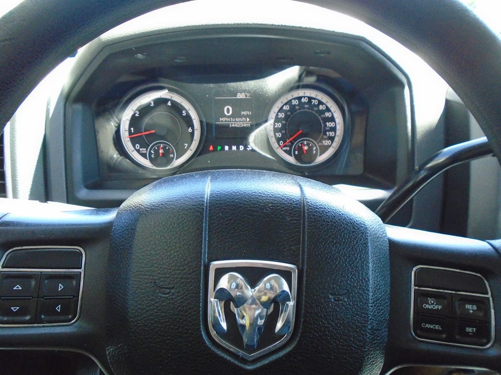 2015 RAM 3500 Image 14