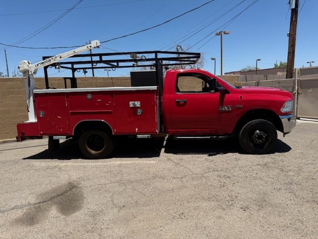 2016 RAM 3500 Image 5