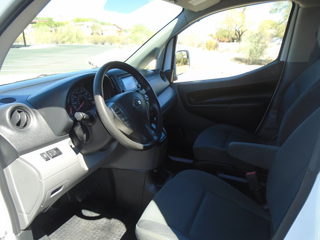 2019 Nissan NV200 Image 12