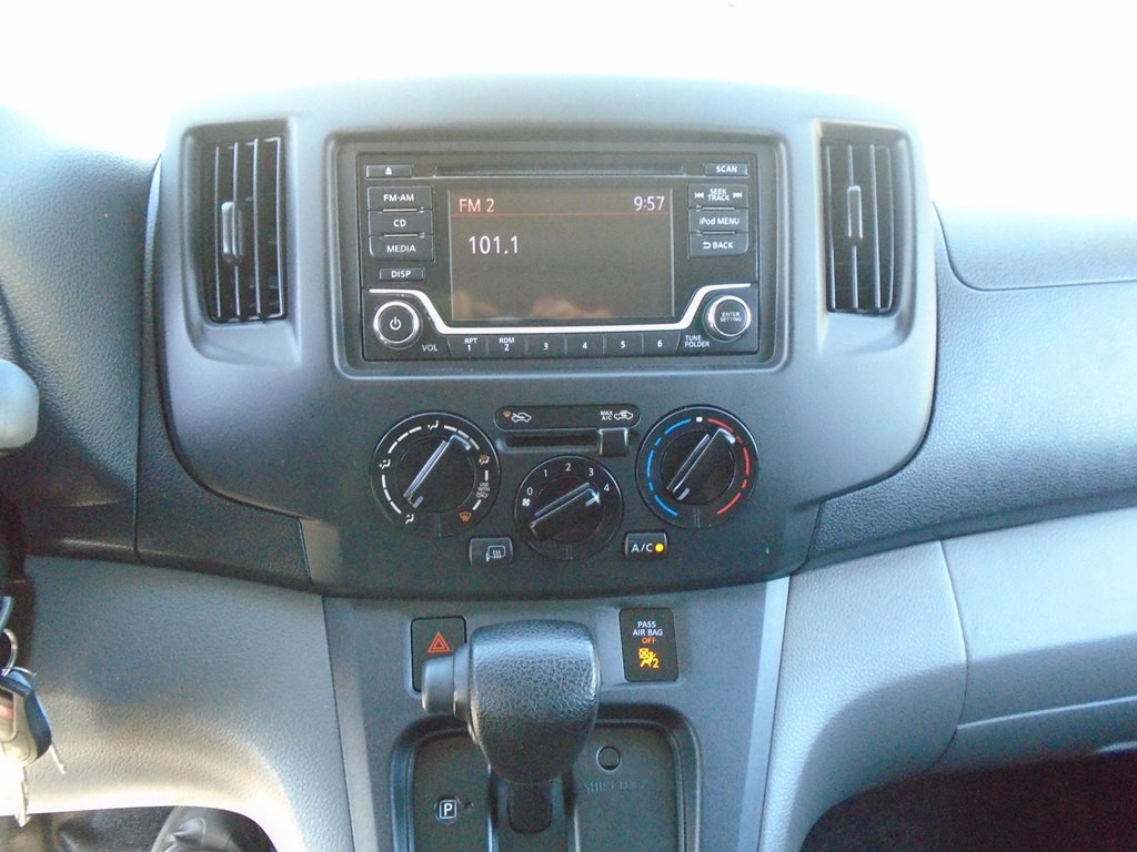 2019 Nissan NV200 Image 13